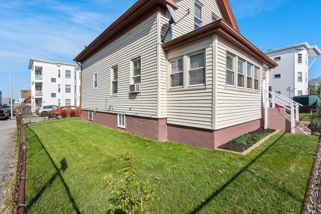 155 Grand St