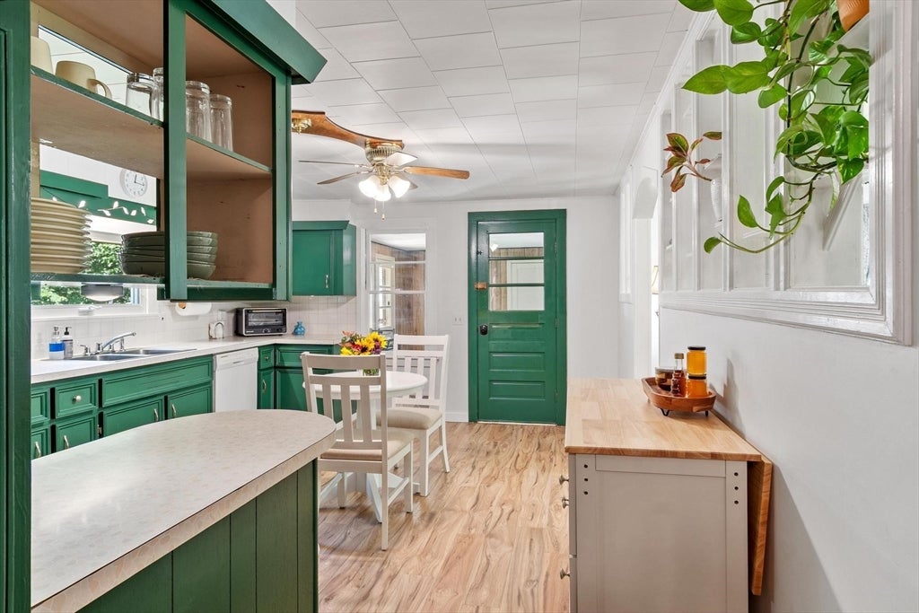 84 Fern Ave, Amesbury, MA, 84 Fern Ave, Amesbury, MA Photo #9
