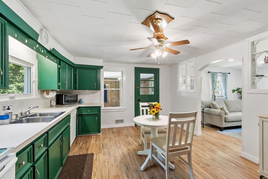 84 Fern Ave, Amesbury, MA, 84 Fern Ave, Amesbury, MA Photo #10