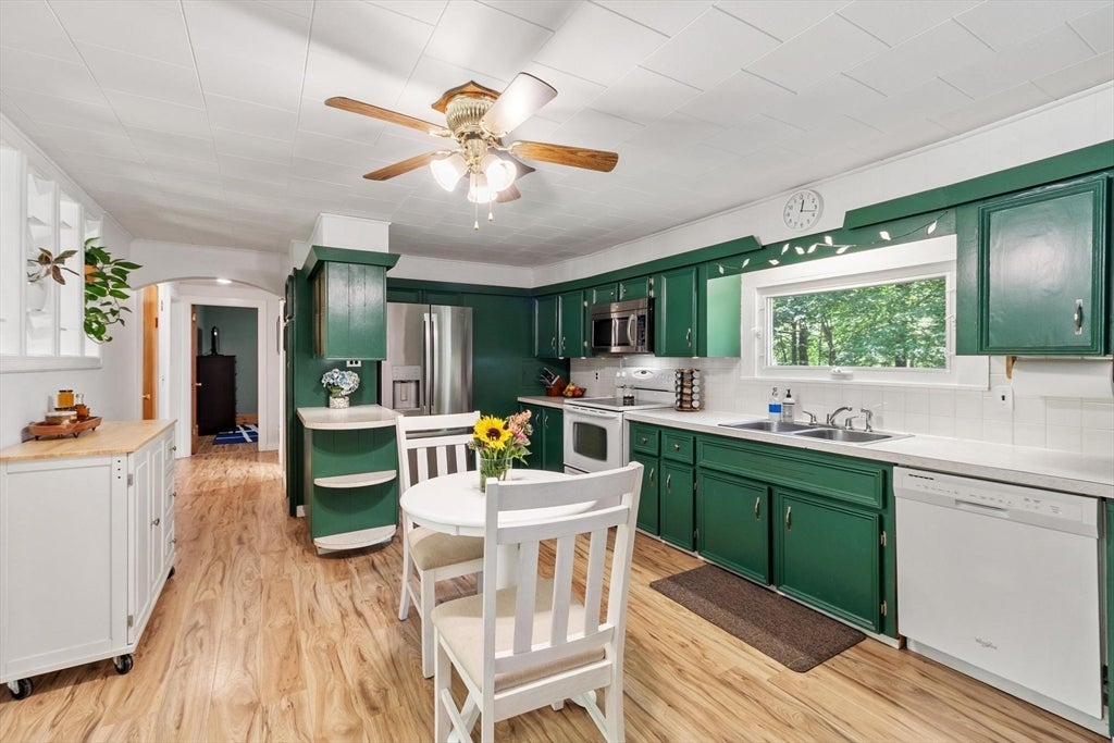 84 Fern Ave, Amesbury, MA, 84 Fern Ave, Amesbury, MA Photo #13