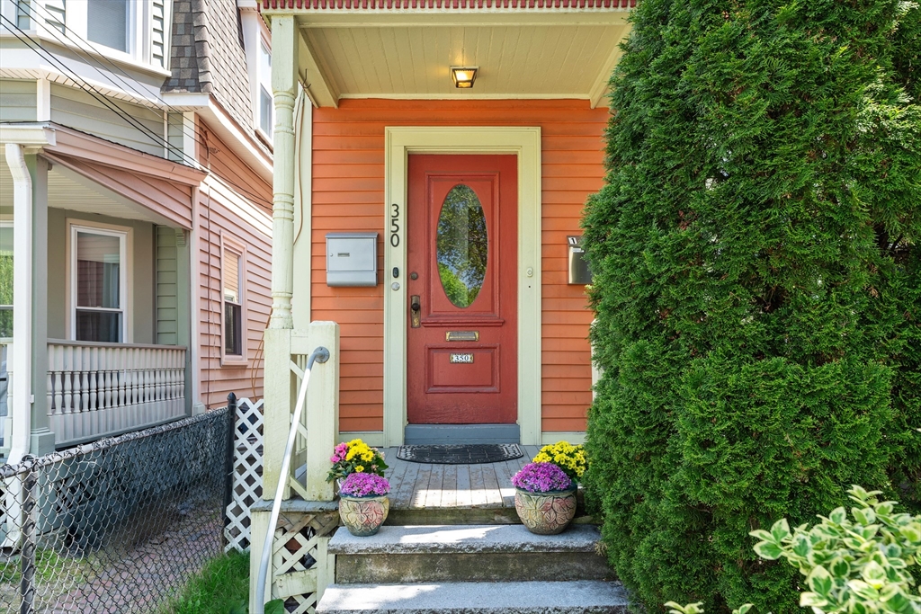 350 Pearl St 1