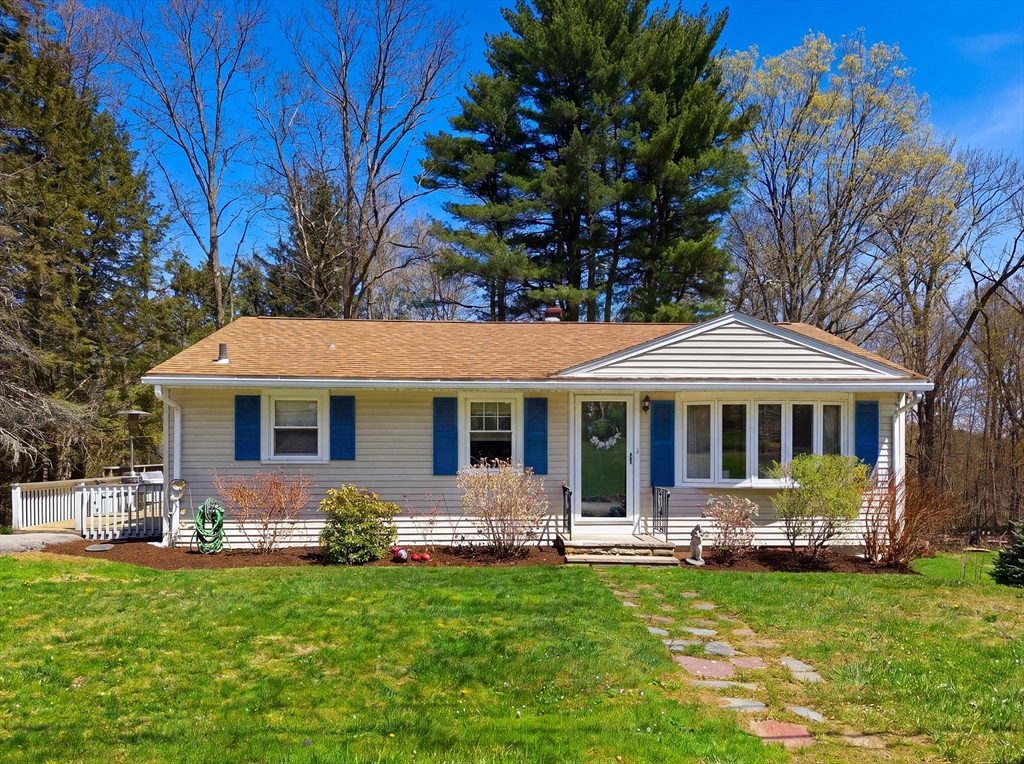 16 Monterey Dr