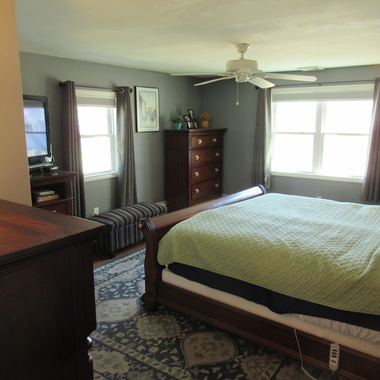 116 Commonwealth Ave, Lowell, MA Photo #19