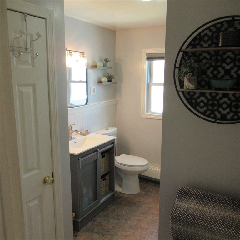 116 Commonwealth Ave, Lowell, MA Photo #23