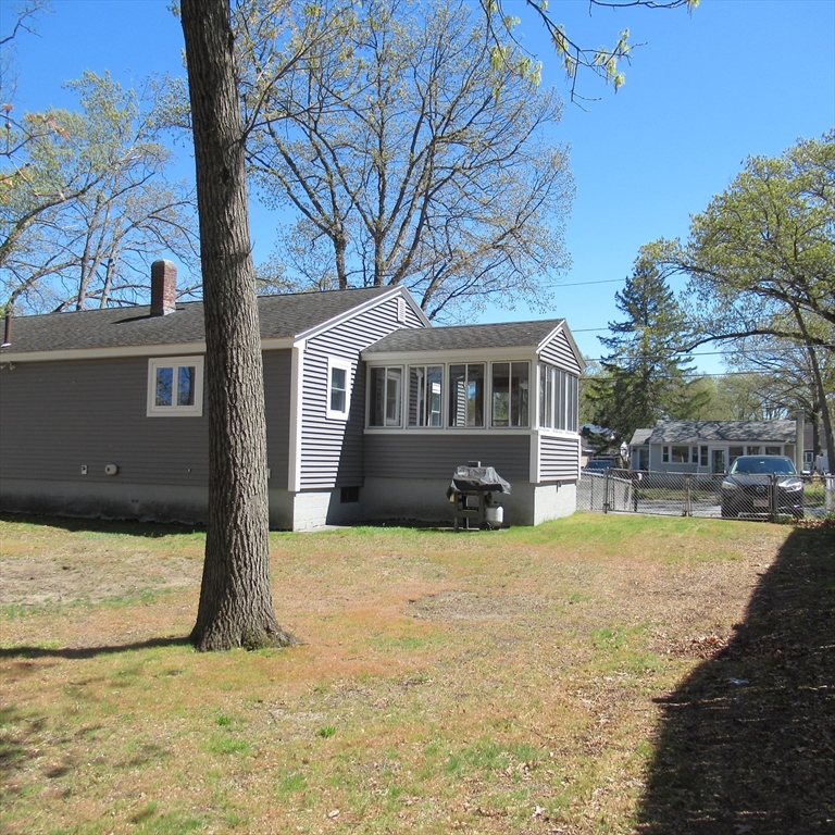 116 Commonwealth Ave, Lowell, MA Photo #5