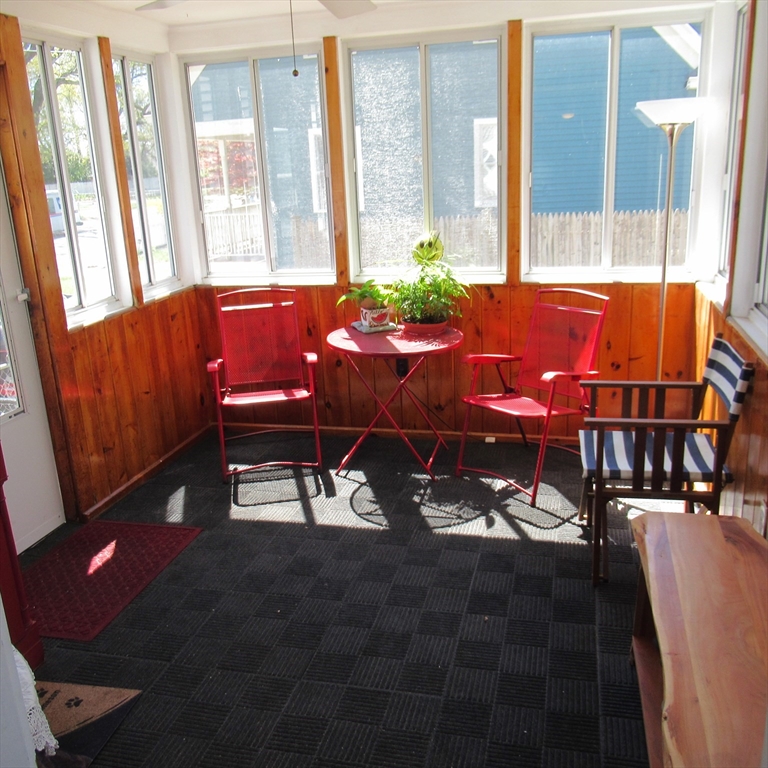 116 Commonwealth Ave, Lowell, MA Photo #10