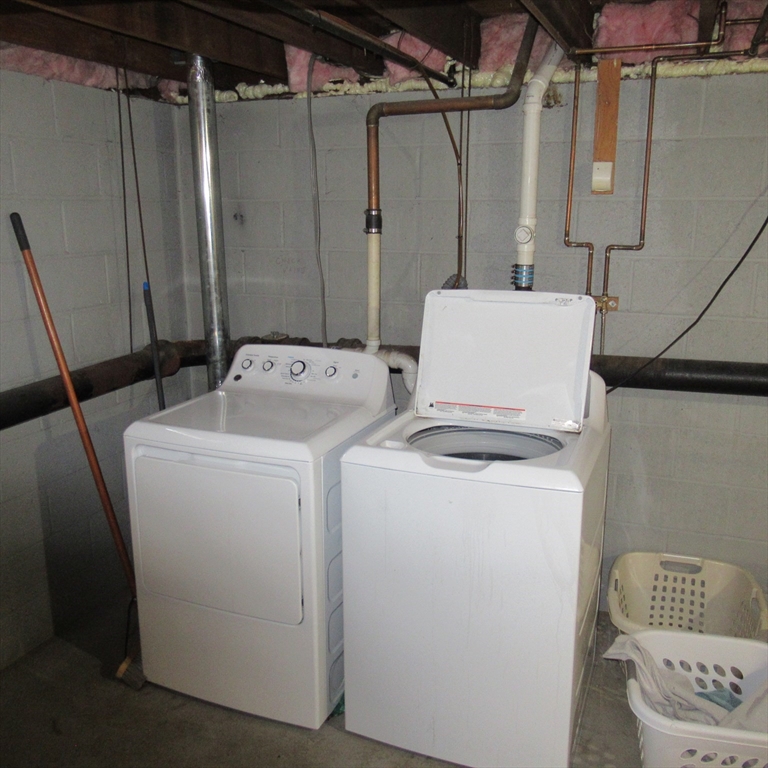 116 Commonwealth Ave, Lowell, MA Photo #25