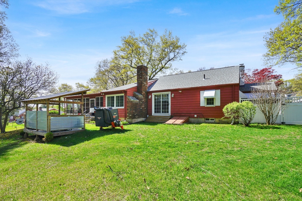 84 Spencer St, Agawam, MA Photo #6