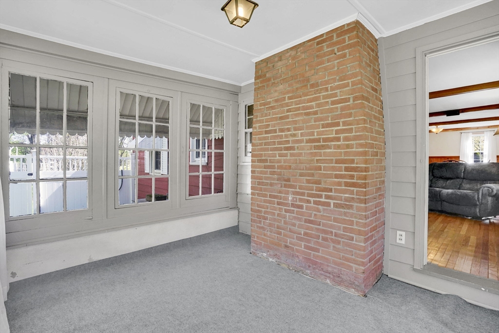 84 Spencer St, Agawam, MA Photo #17