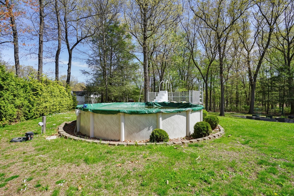 84 Spencer St, Agawam, MA Photo #9