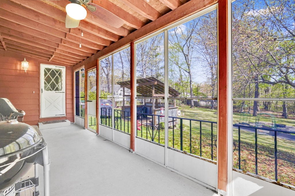 84 Spencer St, Agawam, MA Photo #29