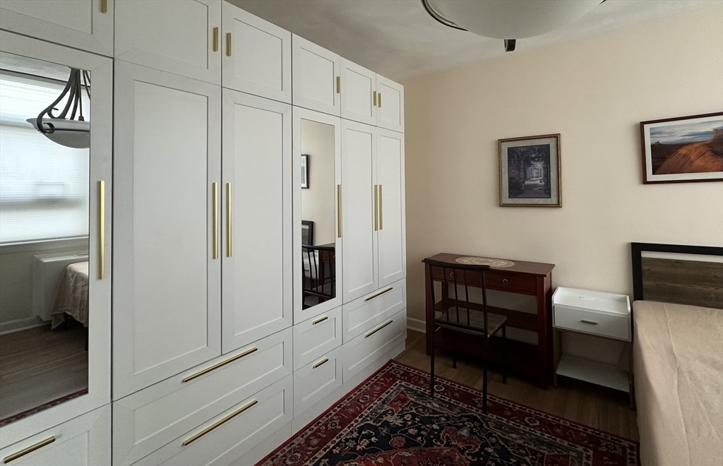 2 Hammond Pond Pkwy 4