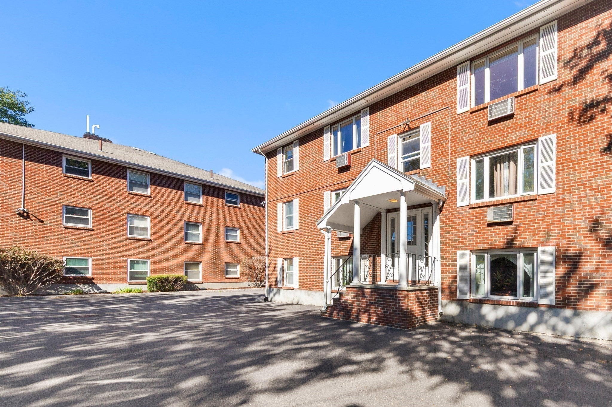 112 Decatur St #8, Arlington, MA Photo #1