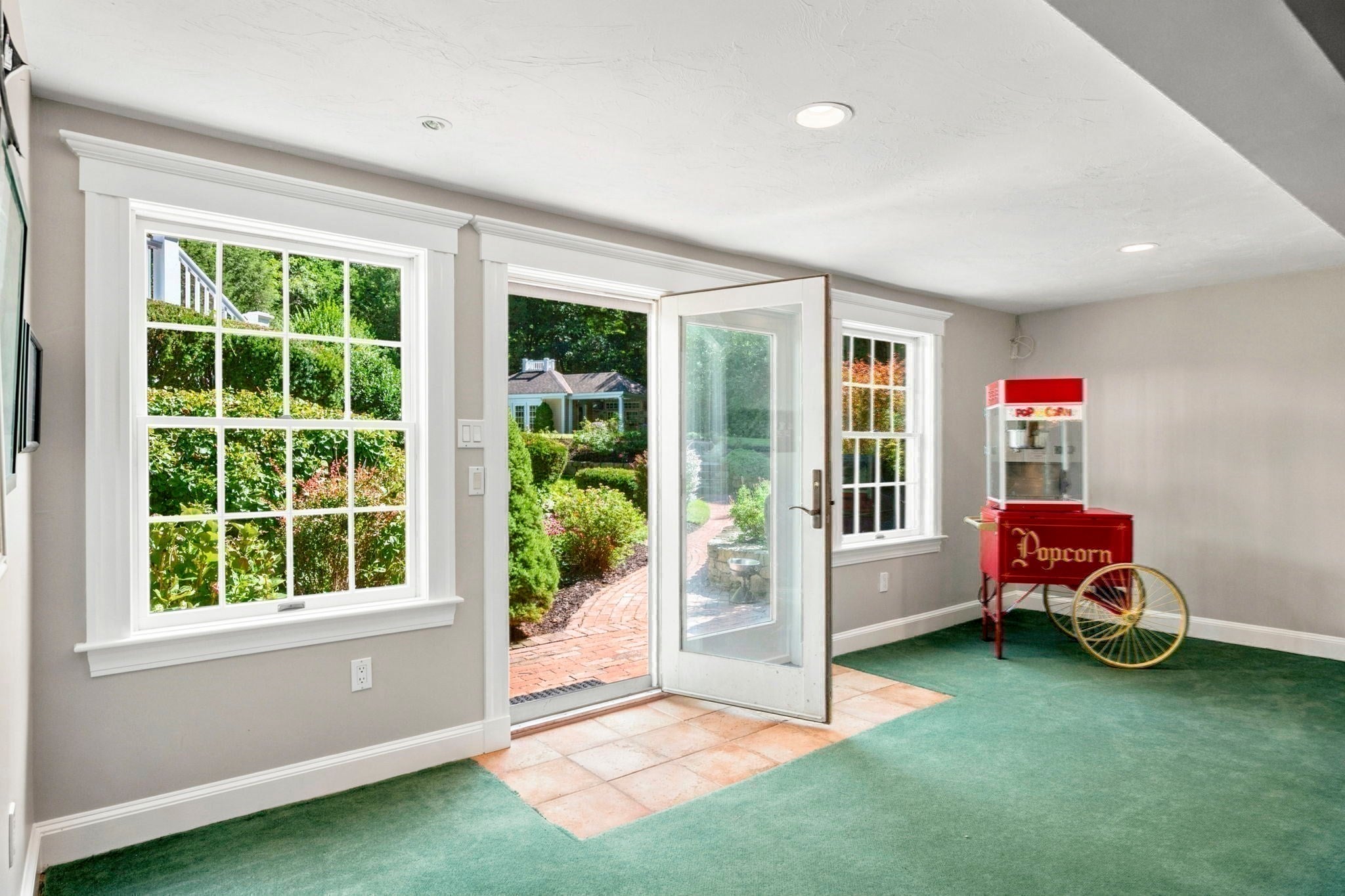 180 Gardner ST, Hingham, MA Photo #34