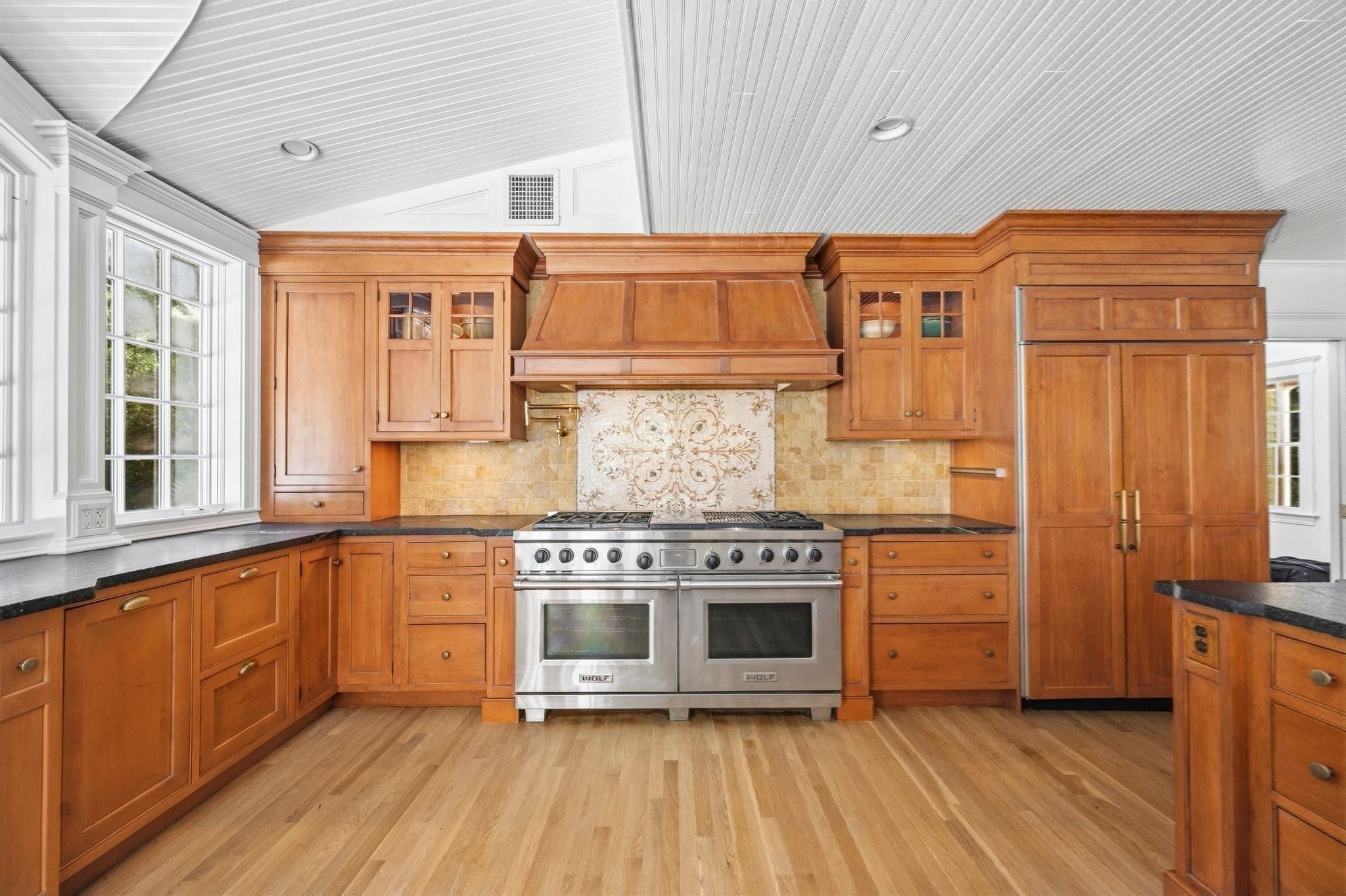 180 Gardner ST, Hingham, MA Photo #17