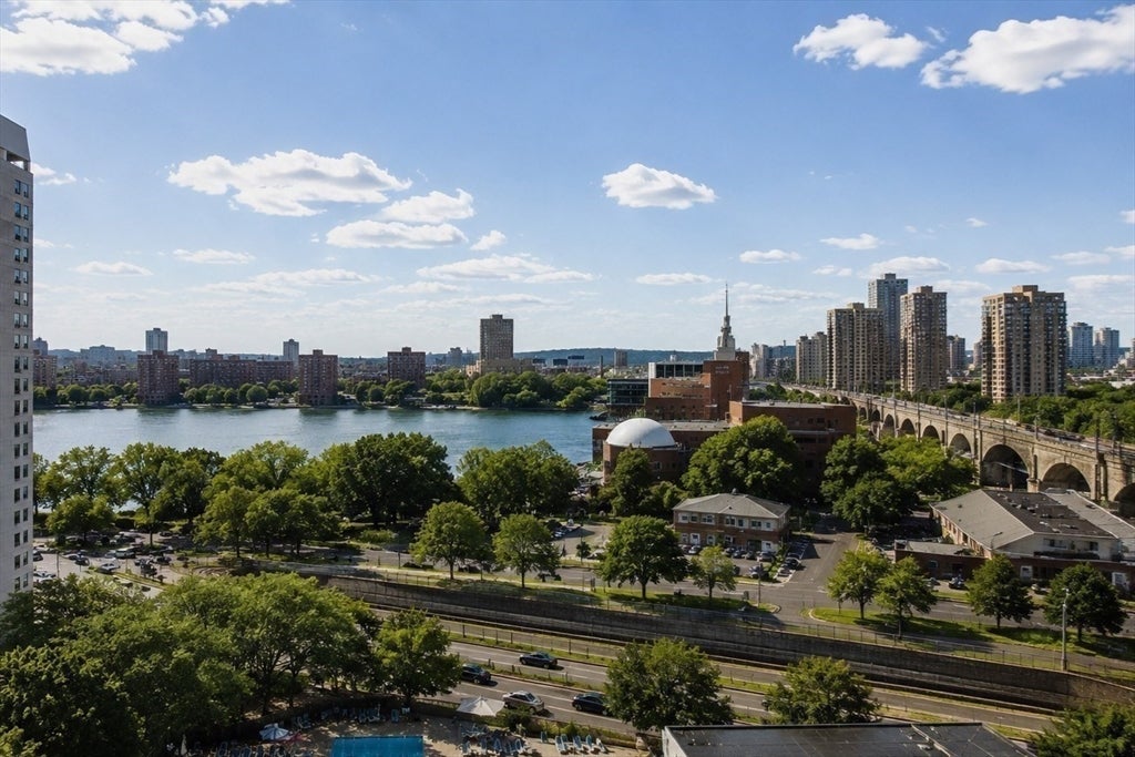 8 Whittier Pl #7J, Boston, MA Photo #7