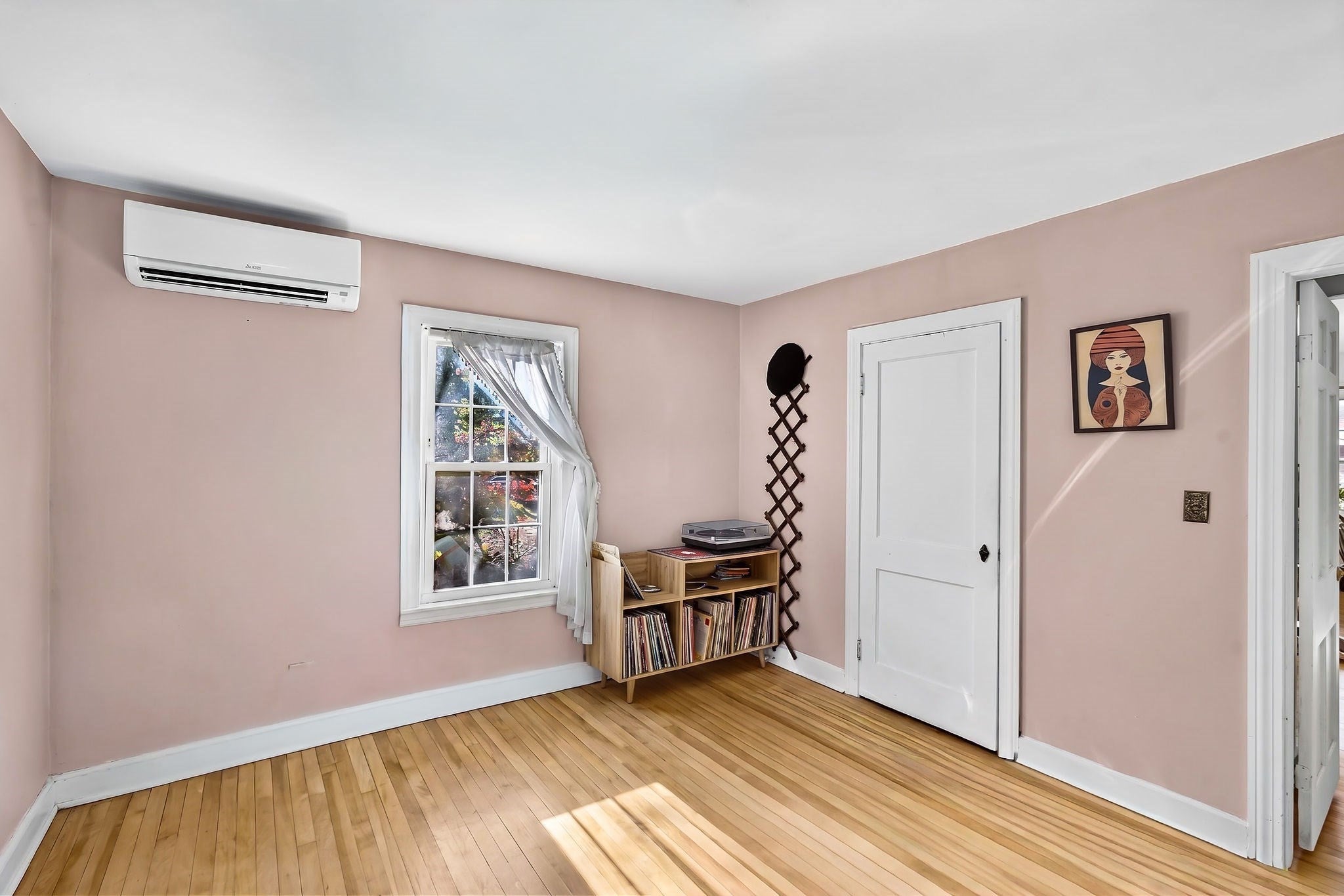 305 Thompson Rd, Webster, MA Photo #6