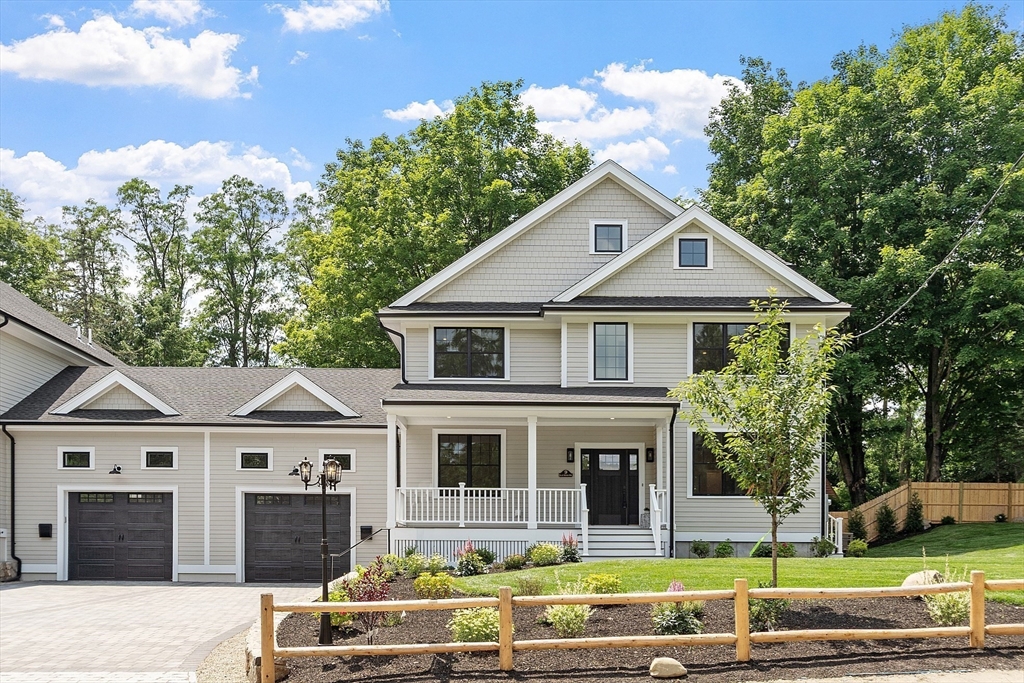 9 Blue Heron Way