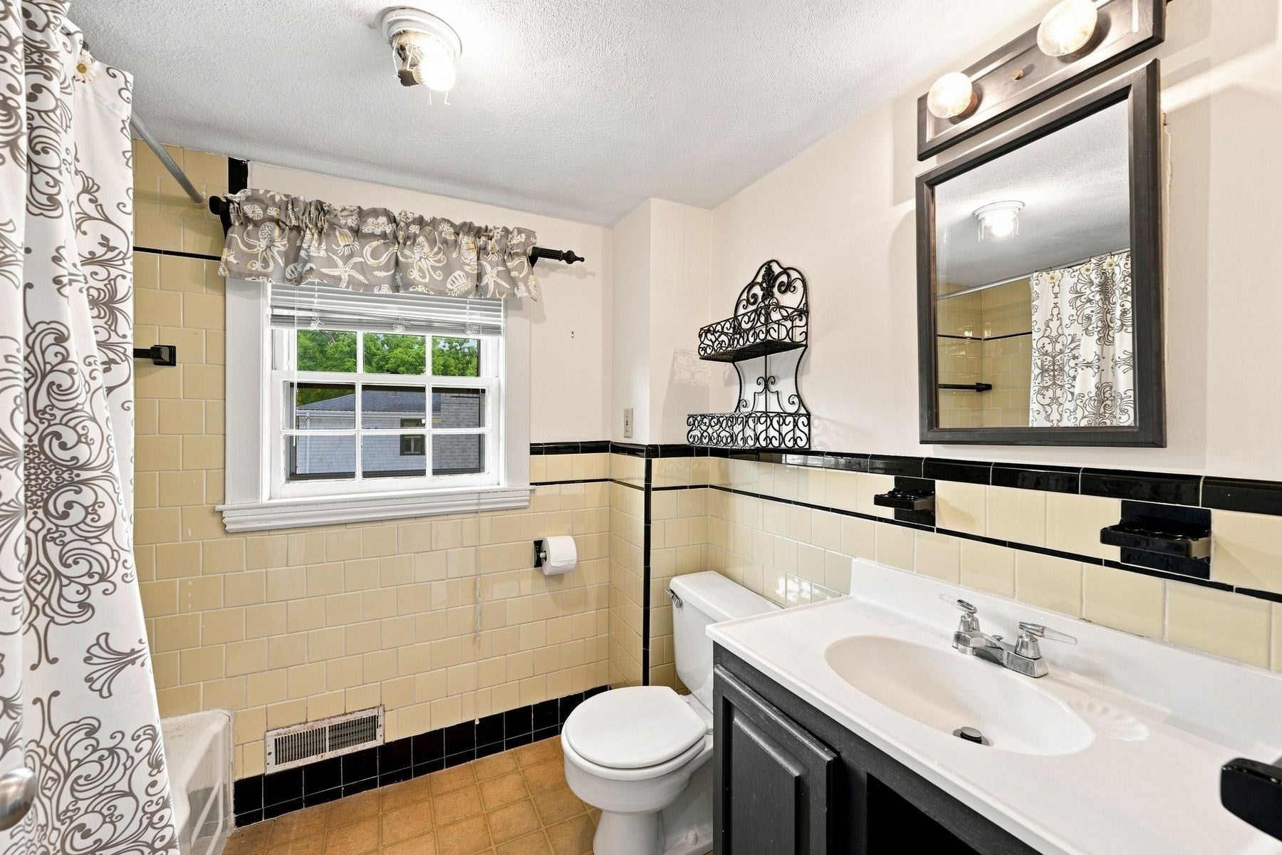 4 Littles Point Lane, Swampscott, MA, 4 Littles Point Lane, Swampscott, MA Photo #18