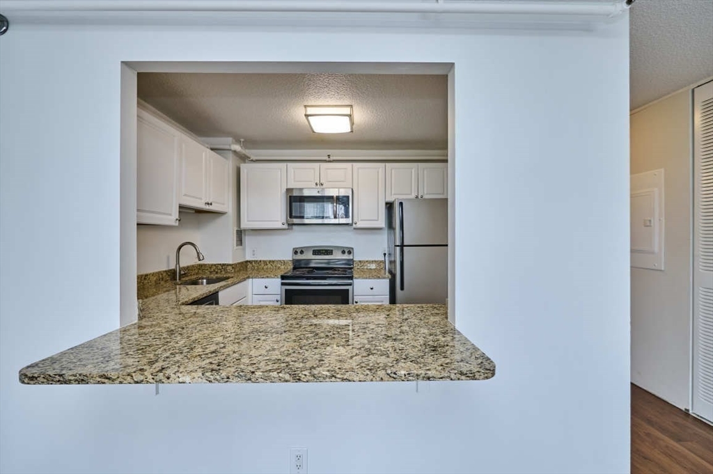 Cambridge, Massachusetts 02139, United States, 1 Bedroom Bedrooms, ,2 BathroomsBathrooms,Residential,Active,148742