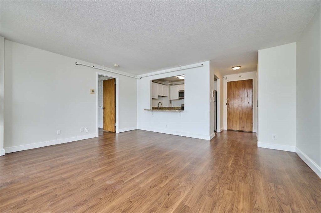 Cambridge, Massachusetts 02139, United States, 1 Bedroom Bedrooms, ,2 BathroomsBathrooms,Residential,Active,148742