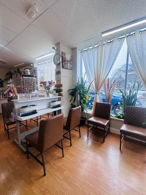 000 Confidential Saugus MA 01906