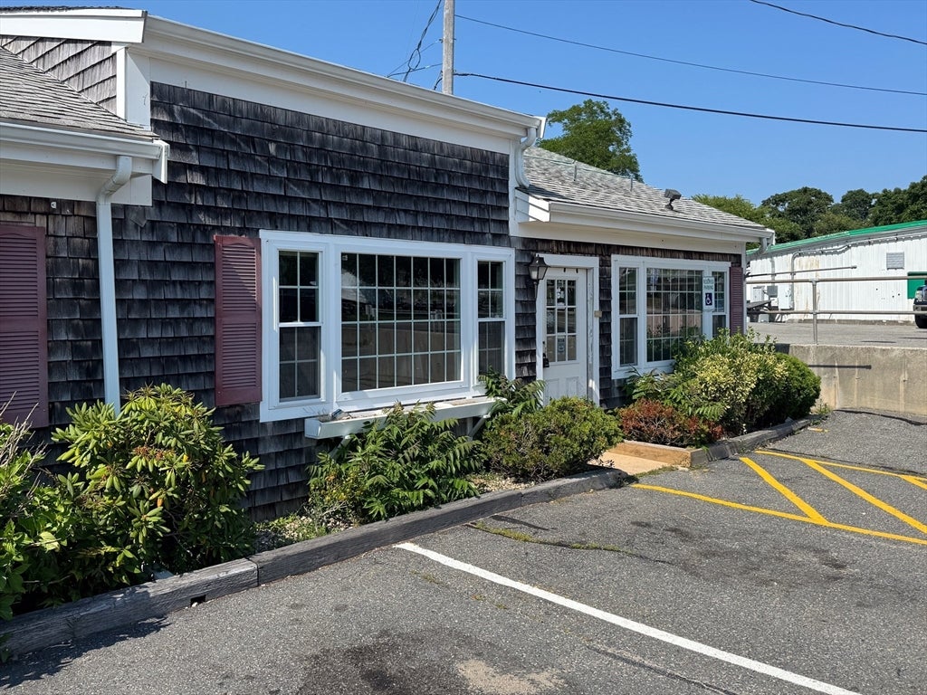 216 Route 28