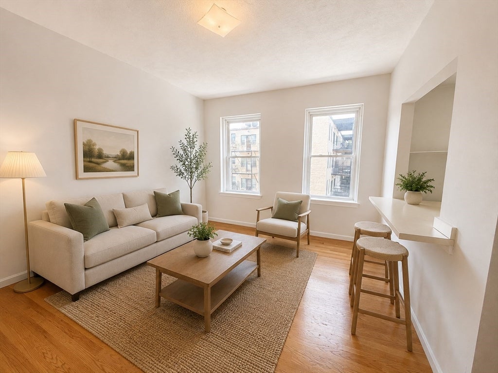 1423 Commonwealth Avenue #303, Boston, MA Photo #2