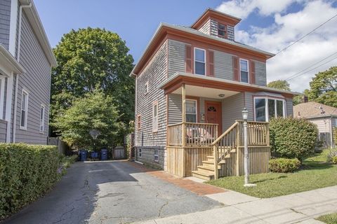 Photo of 24 Academy Ave, Fairhaven, MA 02719 (MLS # 73476349)