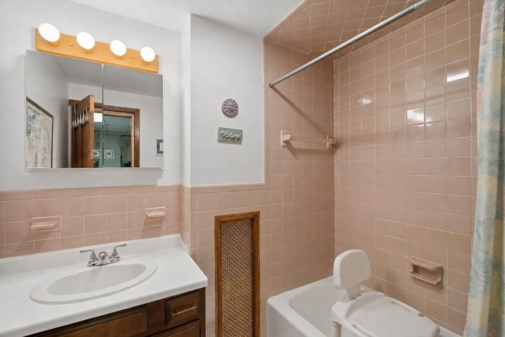 227 Chelsea St, Boston, MA, 227 Chelsea St, Boston, MA Photo #24