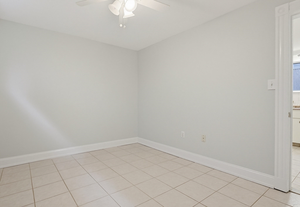 30 Cushing St #B, Cambridge, MA Photo #17