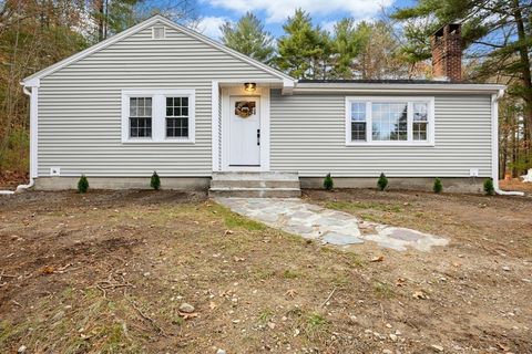 8 Old Farm Road Hanover MA 02339