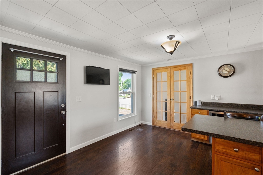 37 Porter Rd