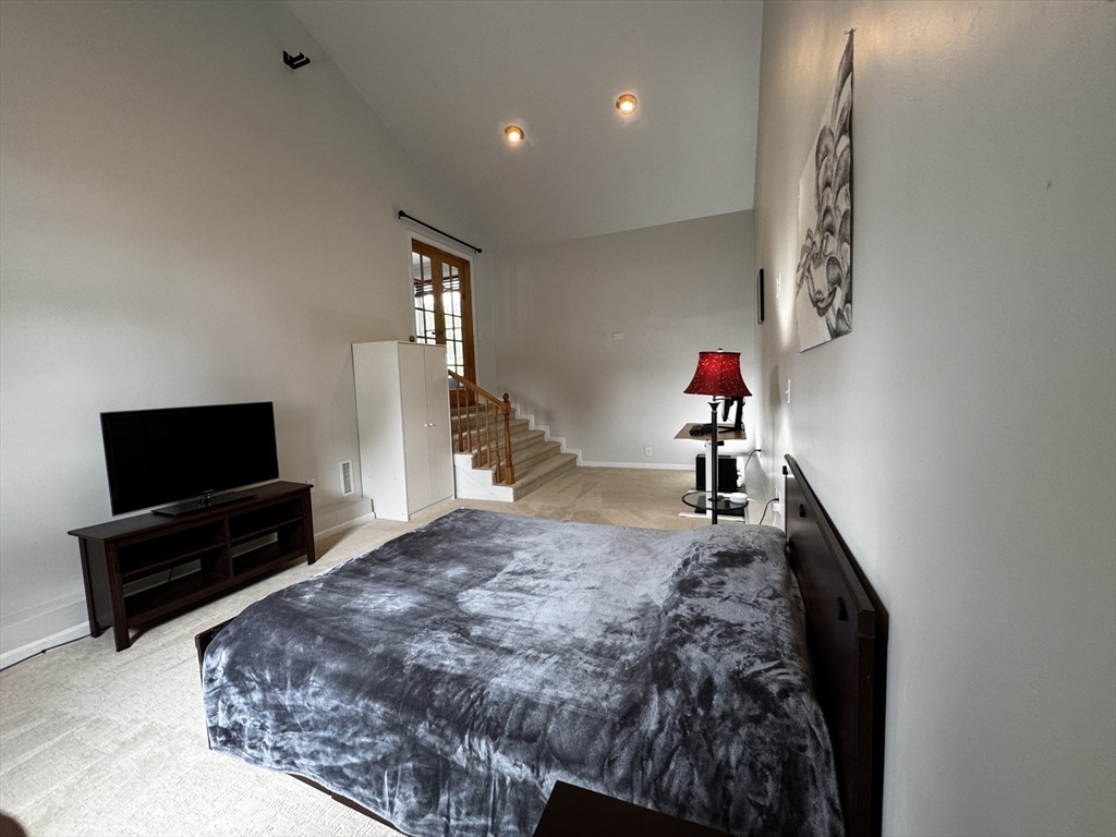 Marlborough, Massachusetts 01752, United States, 2 Bedrooms Bedrooms, ,2 BathroomsBathrooms,Residential,Active,129931