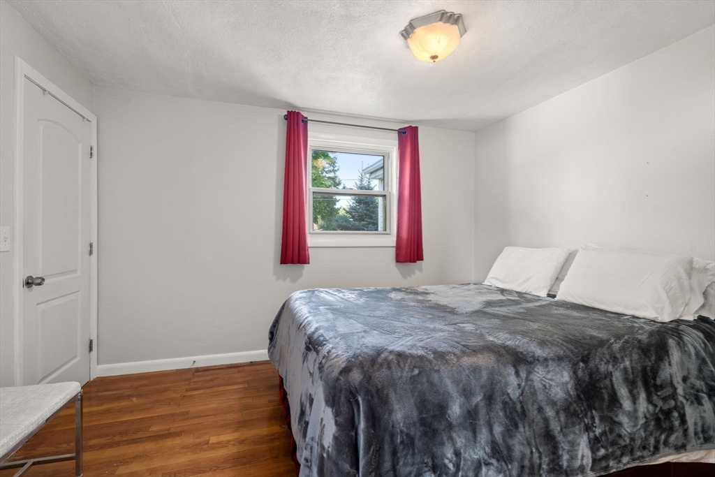 Marlborough, Massachusetts 01752, United States, 2 Bedrooms Bedrooms, ,2 BathroomsBathrooms,Residential,Active,129931