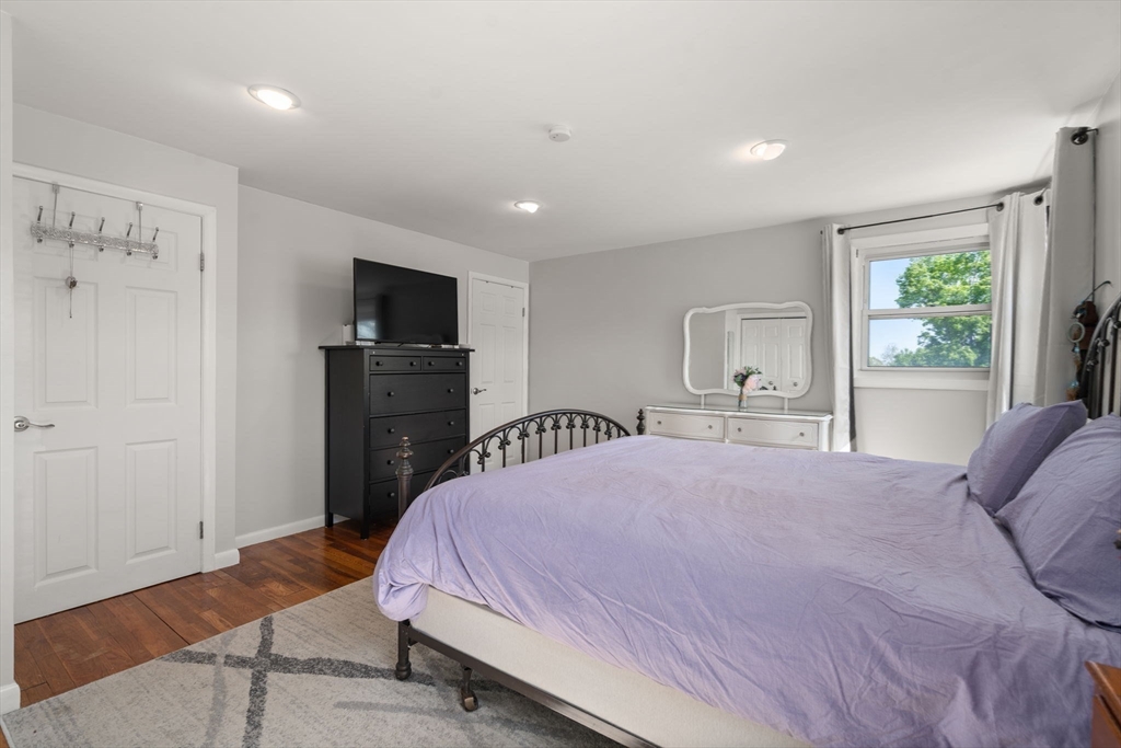 Marlborough, Massachusetts 01752, United States, 2 Bedrooms Bedrooms, ,2 BathroomsBathrooms,Residential,Active,129931