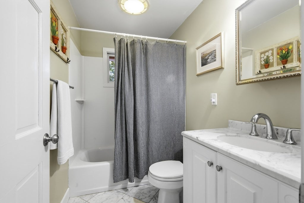 24 Upper Joclyn Ave, Framingham, MA Photo #14