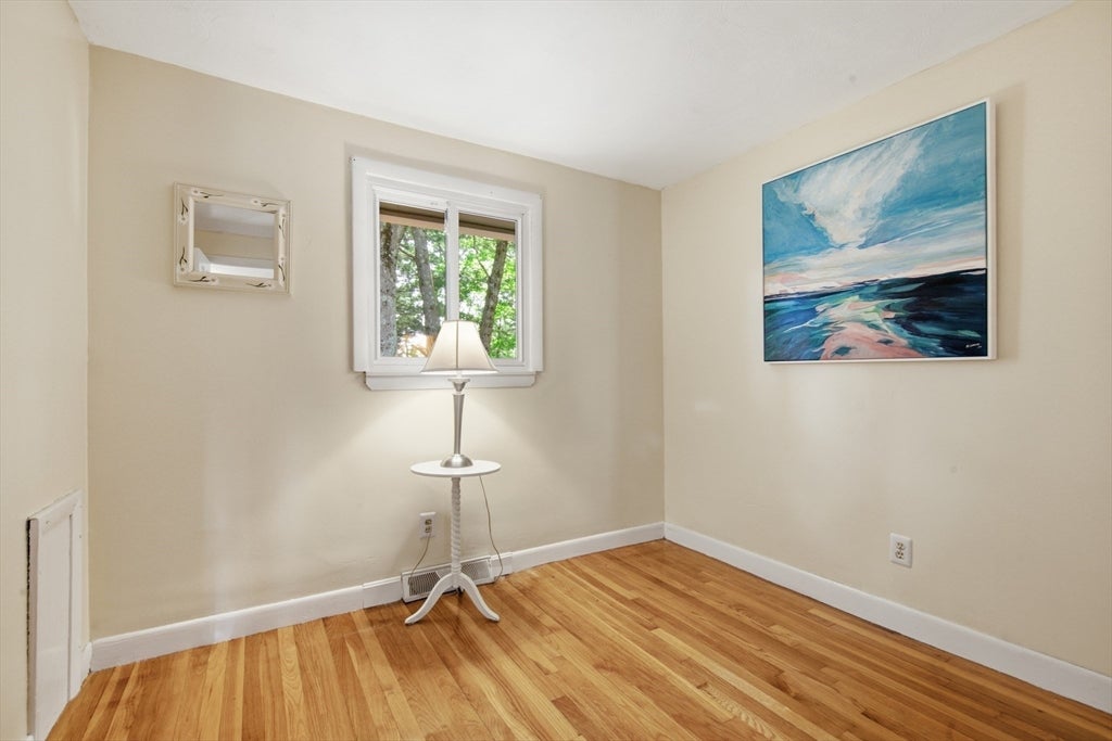 24 Upper Joclyn Ave, Framingham, MA Photo #12