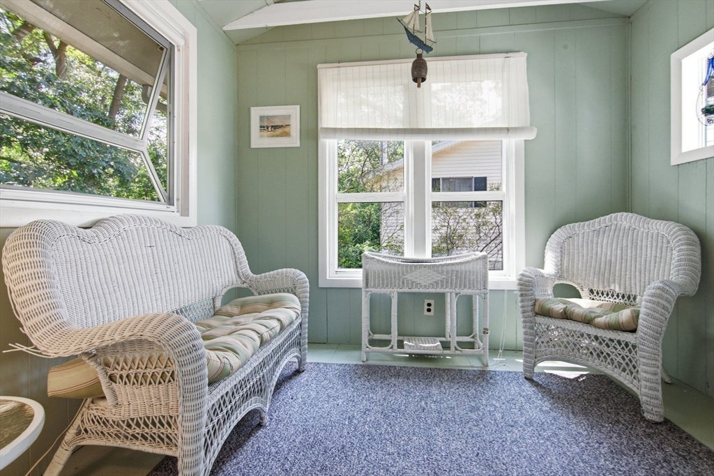 24 Upper Joclyn Ave, Framingham, MA Photo #8