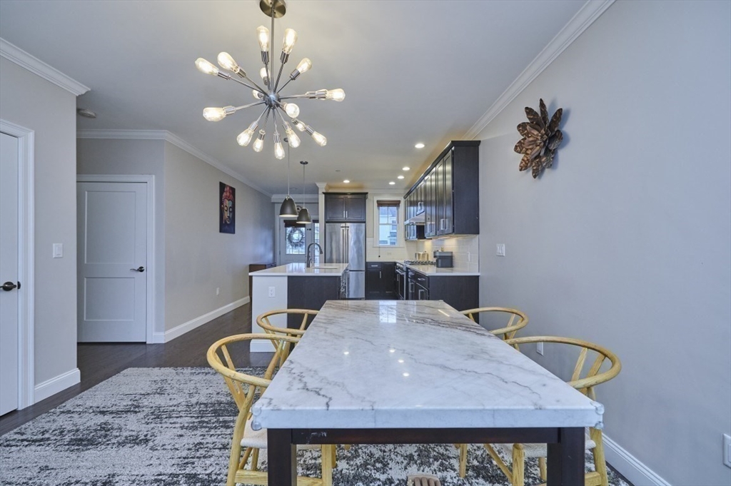 299 Lexington Street 51