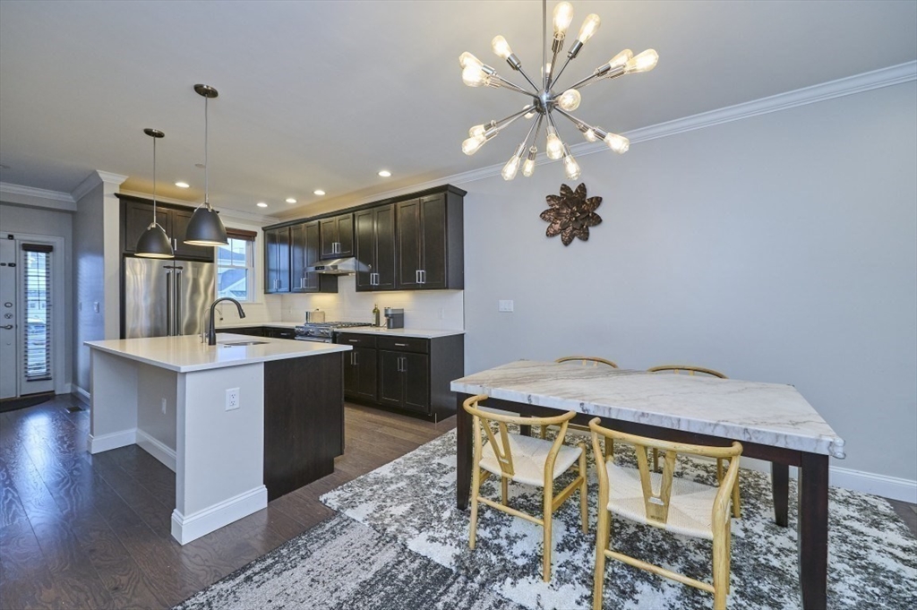 299 Lexington Street 51