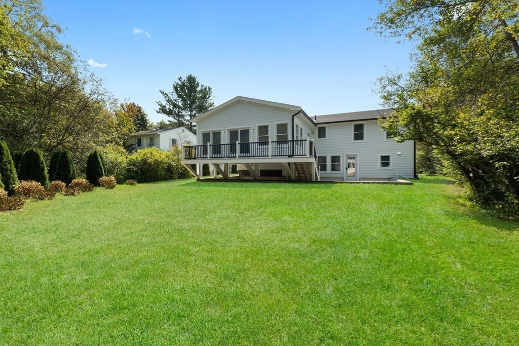 30 Grapevine Rd