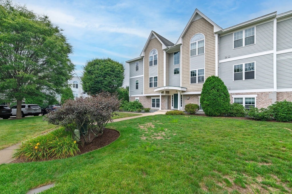 200 Roger Williams Ave 205
