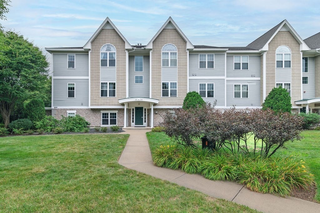 200 Roger Williams Ave #205, East Providence, RI Photo #1