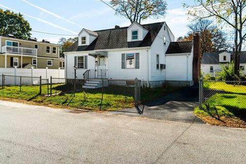 6 Kendal Dr Woburn MA 01801