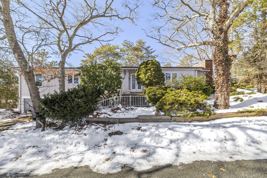36 Little Neck Ln