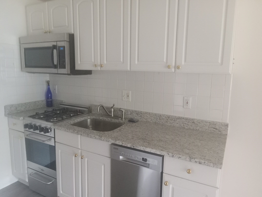 3 Brown Ave 75