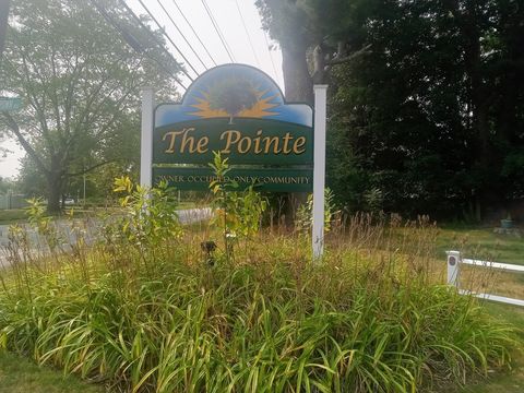 3 Brown Ave 75 Amesbury MA 01913
