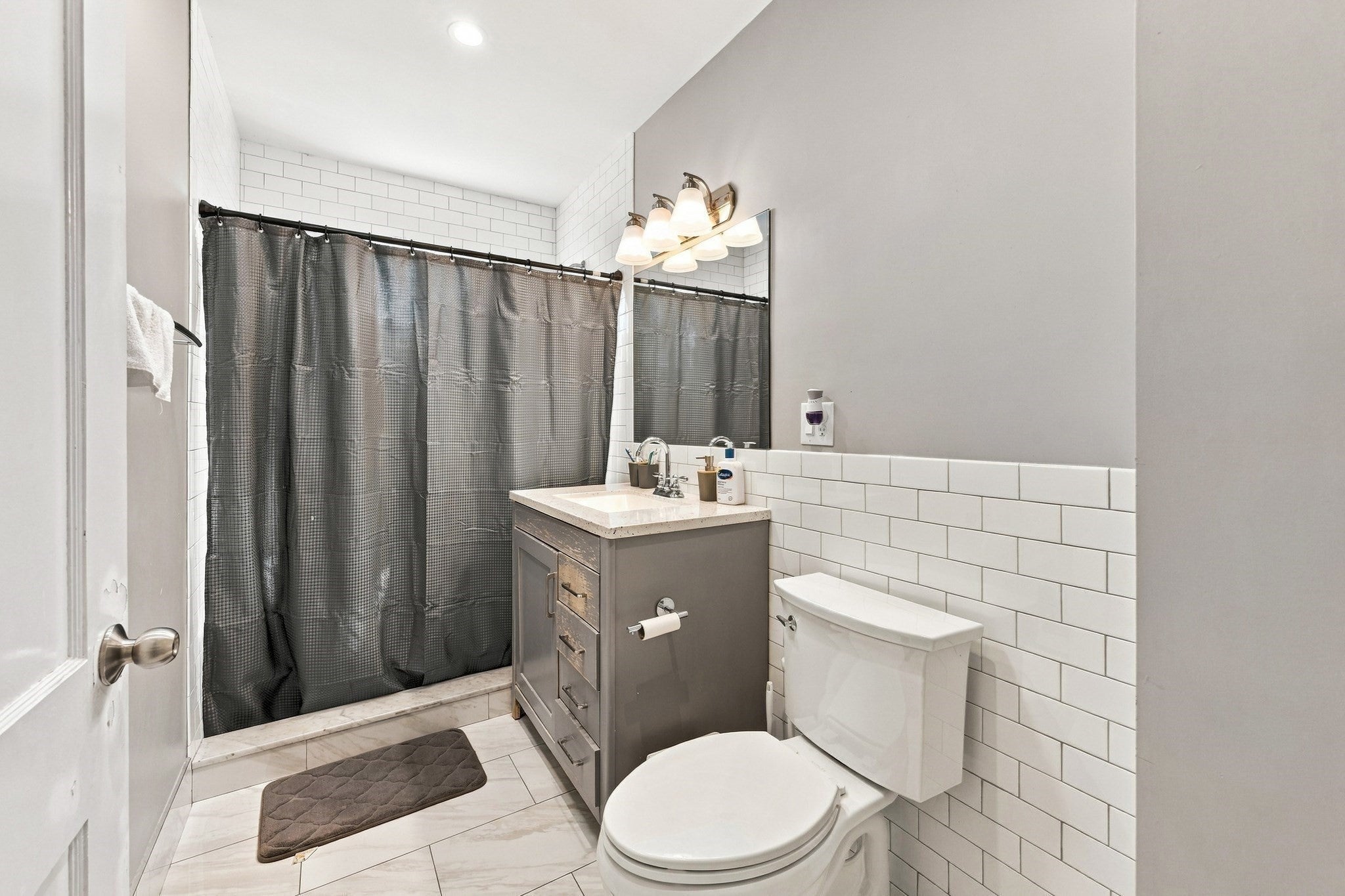 123 Crest Ave, Revere, MA, 123 Crest Ave, Revere, MA Photo #16