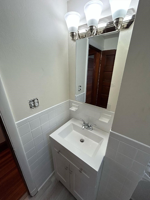 19-21 Glendale St #3, Everett, MA Photo #7